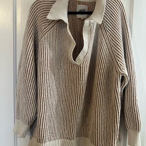 Aerie Beige and Cream V-Neck Sweater